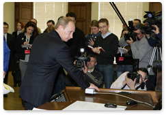 Prime Minister Vladimir Putin, on a working trip to the Siberian Federal District, visits the Sayano-Shushenskaya Hydroelectric Power Plant