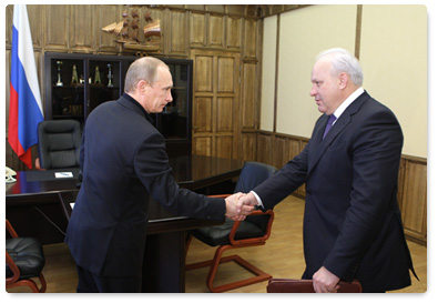 Prime Minister Vladimir Putin meets with Viktor Zimin, Prime Minister of Republic of Khakassia