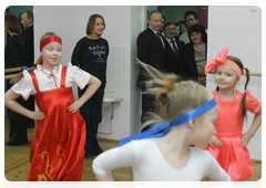 Prime Minister Vladimir Putin at secondary school No. 88 in Tyumen, which he visited during his working trip to the Urals Federal District|26 february, 2010|16:33