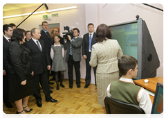 Prime Minister Vladimir Putin at secondary school No. 88 in Tyumen, which he visited during his working trip to the Urals Federal District|26 february, 2010|16:33