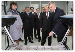 Prime Minister Vladimir Putin visits the TNK-BP Tyumen Oil Research Centre