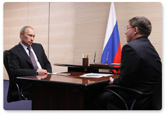 Prime Minister Vladimir Putin meets with Tyumen Governor Vladimir Yakushev