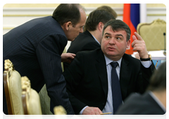 Defence Minister Anatoly Serdyukov and Chairman of the National Anti-Terrorism Committee Alexander Bortnikov before the meeting of the Government Commission on Monitoring Foreign Investment in the Russian Federation|3 february, 2010|17:09