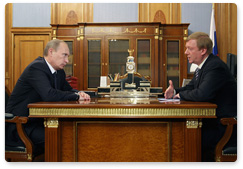 Prime Minister Vladimir Putin meets with Anatoly Chubais, CEO of Russian Corporation of Nanotechnologies