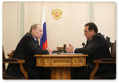 Prime Minister Vladimir Putin meets with Oleg Bogomolov, governor of the Kurgan Region