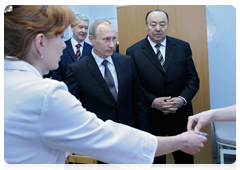 Председатель Правительства Российской Федерации В.В.Путин посетил в Уфе поликлинику, в которой активно используются современные информационные технологии|8 февраля, 2010|19:10