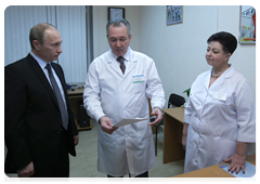 Председатель Правительства Российской Федерации В.В.Путин посетил в Уфе поликлинику, в которой активно используются современные информационные технологии|8 февраля, 2010|19:10