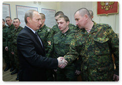 Председатель Правительства Российской Федерации В.В.Путин, находящийся с рабочей поездкой в Республике Башкортостан, посетил  военную часть, где служили военнослужащие, погибшие на прошлой  неделе в ходе боев с боевиками в Чечне