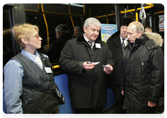 Prime Minister Vladimir Putin visits an outpatient clinic in Ufa that uses modern information technologies|8 february, 2010|19:32