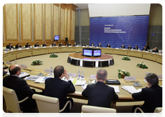 Prime Minister Putin at a meeting of the Government Commission On the Development of Information Technologies in the Russian Regions in Ufa|8 february, 2010|20:11