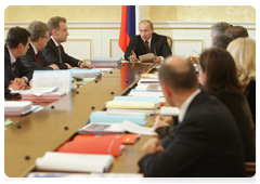 Председатель Правительства Российской Федерации В.В.Путин провел совещание по Основным направлениям деятельности Правительства|9 февраля, 2010|19:21