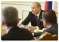 Председатель Правительства Российской Федерации В.В.Путин провел совещание по Основным направлениям деятельности Правительства|9 февраля, 2010|19:21