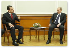 Prime Minister Vladimir Putin meets with Renault-Nissan President Carlos Ghosn