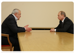 Prime Minister Vladimir Putin during his working meeting with Taimuraz Mamsurov, President of the Republic of North Ossetia-Alania|1 march, 2010|22:03