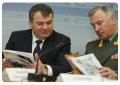 Defence Minister Anatoly Serdyukov during a meeting on the country’s military-industrial complex|1 march, 2010|22:36
