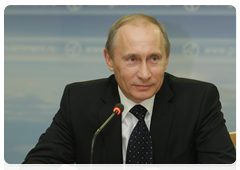 Председатель Правительства Российской Федерации В.В.Путин посетил ОАО «Компания “Сухой”», где провел совещание по вопросам оборонно-промышленного комплекса|1 марта, 2010|22:36