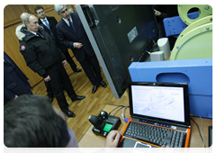 Prime Minister Vladimir Putin visiting the Sukhoi Aircraft Manufacturing Company|1 march, 2010|23:38