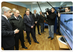 Председатель Правительства Российской Федерации В.В.Путин посетил ОАО «Компания “Сухой”»|1 марта, 2010|23:38