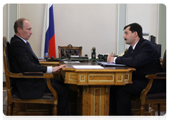 Prime Minister Vladimir Putin meeting with Alexander Neradko, head of the Federal Air Transport Agency|11 march, 2010|17:14