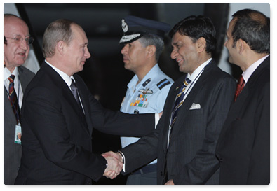 Председатель Правительства Российской Федерации В.В.Путин прибыл с рабочим визитом в Республику Индия (г.Нью-Дели)