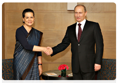 Prime Minister Vladimir Putin meets with the Chairperson of the United Progressive Alliance and the President of the Indian National Congress, Sonia Gandhi|12 march, 2010|16:29