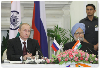 Agreements signed following Russian-Indian talks, Prime Minister Vladimir Putin and Indian Prime Minister Manmohan Singh hold press conference
