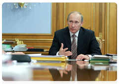 Prime Minister Vladimir Putin at a meeting on improving oversight, regulatory and licensing policies and government services in construction|15 march, 2010|19:29