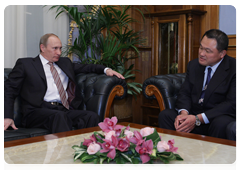 Prime Minister Vladimir Putin meets with Olympic judo champion and Tokai University professor Yasuhiro Yamashita|16 march, 2010|15:09