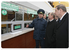 Russian Prime Minister Vladimir Putin and Belarusian Prime Minister Sergei Sidorsky visit the Kozlovichi-2 border checkpoint for freight in Brest, on the border between Belarus and Poland|16 march, 2010|17:44