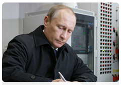 Prime Minister Vladimir Putin commissions second power unit at Volgodonsk Nuclear Power Plant|18 march, 2010|18:24