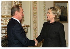 Prime Minister Vladimir Putin meets with U.S. Secretary of State Hillary Clinton