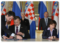 Three agreements were signed in the presence of Prime Minister Vladimir Putin and Croatian Prime Minister Jadranka Kosor following talks between the governments of Russia and Croatia|2 march, 2010|18:45