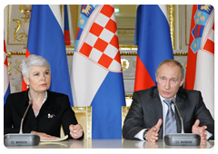 Prime Minister Vladimir Putin and his Croatian counterpart Jadranka Kosor making statements for the press after the Russian-Croatian talks|2 march, 2010|18:56