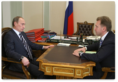 Prime Minister Vladimir Putin holds working meeting with First Deputy Prime Minister Igor Shuvalov