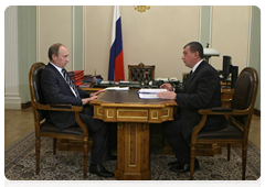 Prime Minister Vladimir Putin holds meeting with Deputy Prime Minister Igor Sechin|20 march, 2010|14:20