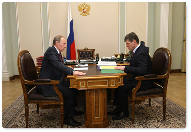 Prime Minister Vladimir Putin meets with Deputy Prime Minister Dmitry Kozak