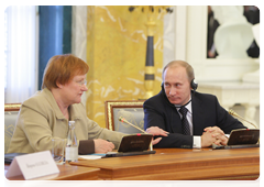 Председатель Правительства Российской Федерации В.В.Путин и Президент Финляндии Т.Халонен провели встречу с представителями деловых кругов Финляндии|22 марта, 2010|19:27