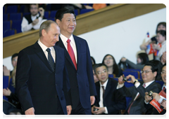 Prime Minister Vladimir Putin and Chinese Vice-President Xi Jinping during the opening ceremony for the Year of the Chinese Language in Russia|23 march, 2010|22:36