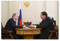 Prime Minister Vladimir Putin meets with Governor of the Arkhangelsk Region Ilya Mikhalchuk