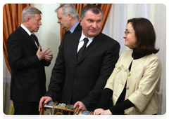 Deputy Prime Minister Igor Sechin and Economic Development Minister Elvira Nabiullina during talks with Ukrainian Prime Minister Mykola Azarov|25 march, 2010|20:03