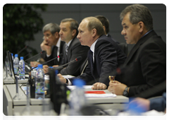 Prime Minister Vladimir Putin at an expanded meeting of the Government Commission on Emergency Prevention, Emergency Relief, and Fire Safety|26 march, 2010|17:56