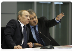 Prime Minister Vladimir Putin at an expanded meeting of the Government Commission on Emergency Prevention, Emergency Relief, and Fire Safety|26 march, 2010|17:56