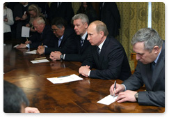 Prime Minister Vladimir Putin met with the governors of the territories and regions of the Siberian Federal District