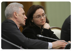 Minister of Education and Science Andrei Fursenko and Minister of Economic Development Elvira Nabiullina before the meeting of the Government Commission on High Technology and Innovation|3 march, 2010|16:32