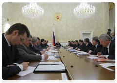 Prime Minister Vladimir Putin at a meeting on improving transport security|30 march, 2010|17:43