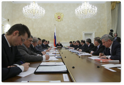 Prime Minister Vladimir Putin holds a meeting on improving transport security