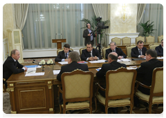 Prime Minister Vladimir Putin at a meeting on improving transport security|30 march, 2010|18:05