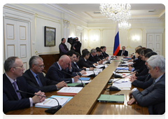 Prime Minister Vladimir Putin at a meeting of the Government Presidium|31 march, 2010|15:53