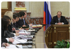 Prime Minister Vladimir Putin at a Government meeting|4 march, 2010|16:56