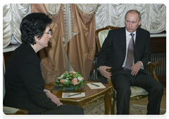 Prime Minister Vladimir Putin meeting with the leader of the Democratic Movement-United Georgia party Nino Burdzhanadze|4 march, 2010|19:19